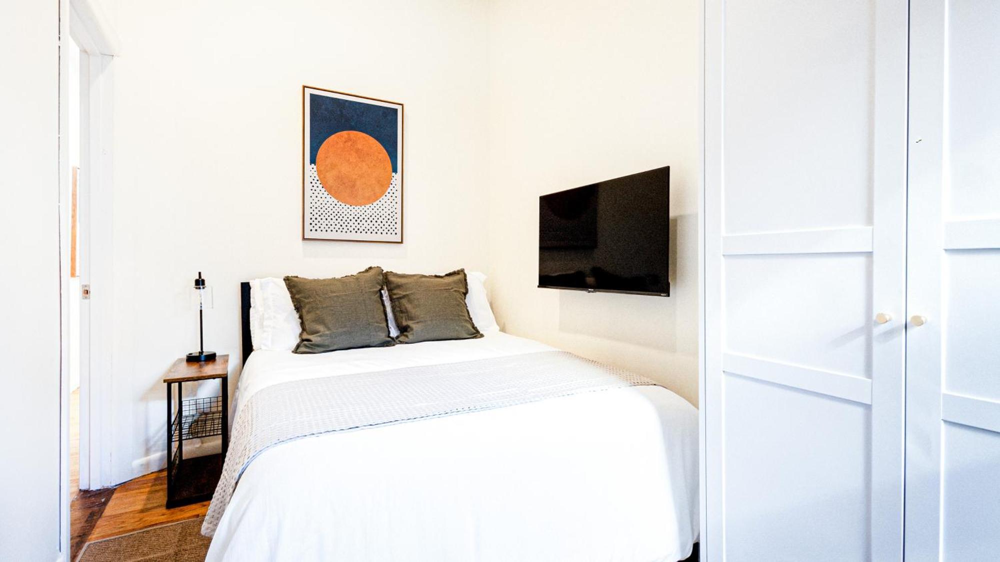 Unbeatable & Cozy 4bdr & 1 Bth In Manhattan Apartment New York